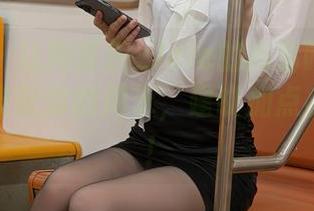 秀人网 - 让陶喜乐_lele的高清睡衣万能法则来支配你的周末，建议加点小妙招哦！