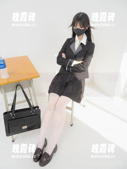 紧急企划 - 小婕的制服全集，每一下载都有小心意！