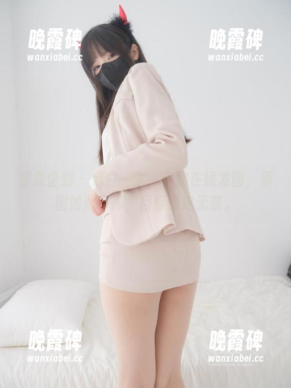 紧急企划-小恩 紧急企划 - 黑白一生,小恩在线发图,原图如此干净,目标锁定无奈。