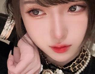 短裙与cos：腐团儿Ikaros的撒娇秘籍，谁能拒绝？