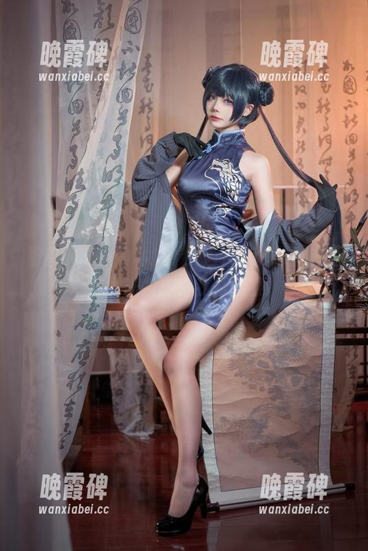 初音小恶魔的私拍，艾西Aiwest真的是在发光发热，我真佩服！