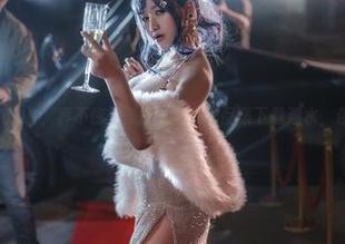 芊川一笑MNK，真不愧是美腿代言，作品集下载潮水，停不下来！