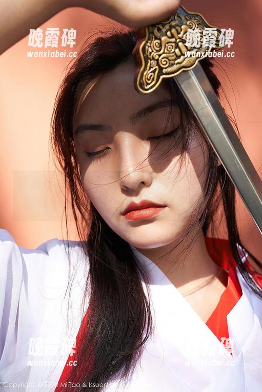 蜜桃社-伊素妍 蜜桃社 - 再见了普通水手服!伊素妍最新图库,被她穿上瞬间变身时尚打捞船!
