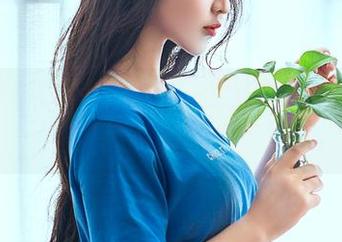 轰趴猫 - 踩着小尖尖鞋的猫妈：遇见女仆的网盘合集！