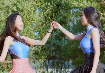 微密圈 - 女友与辣妈女神的写真，你会选择哪个呢？