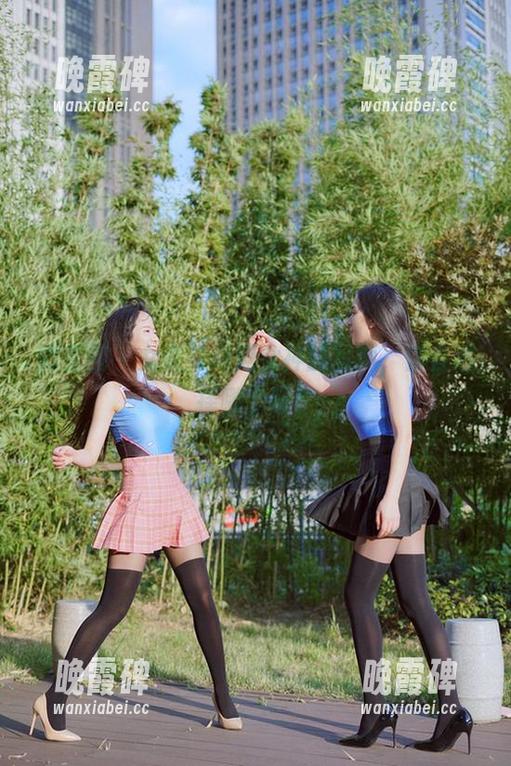 辣妈女神 微密圈 - 女友与辣妈女神的写真,你会选择哪个呢?