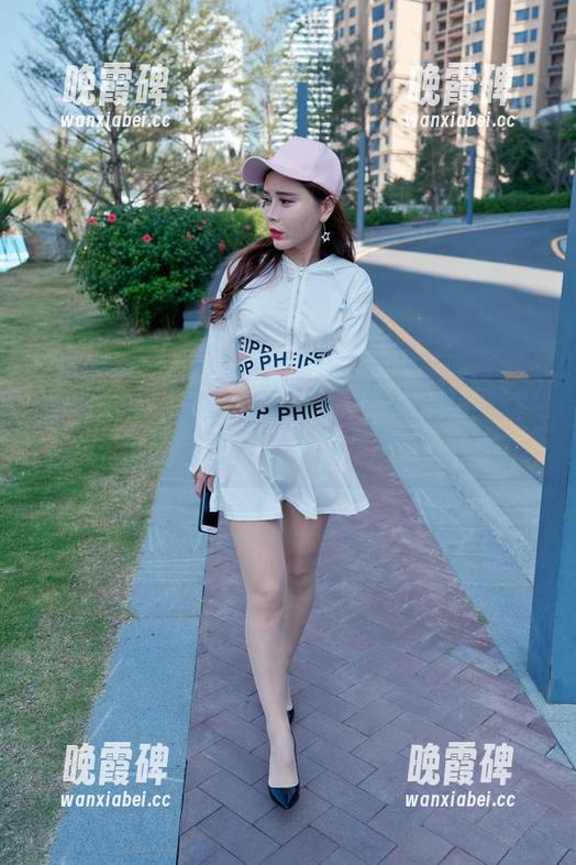 魔镜街拍 - 粉裙与业务？观看婷婷的销售主管日常，脑洞大开！